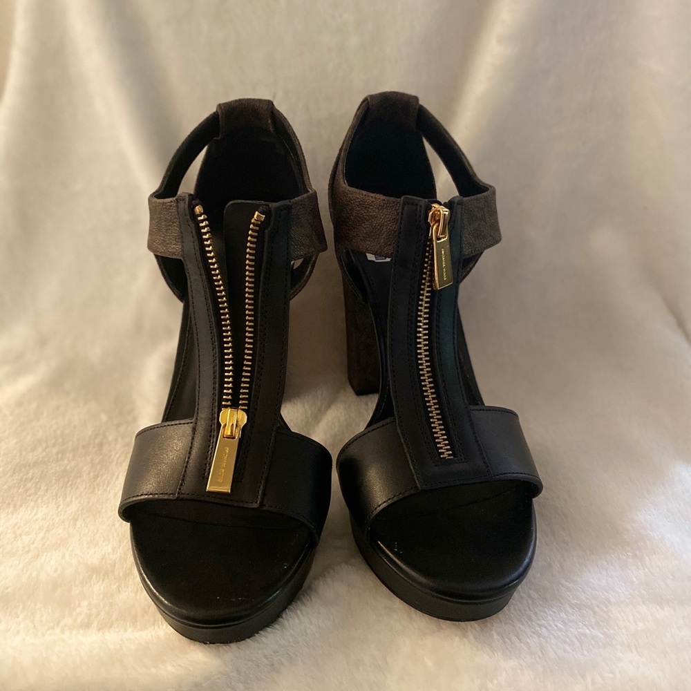MK heels